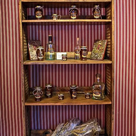 Xenonas Sta Tzakia Hotel Karpenísion