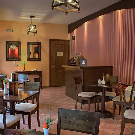 Xenonas Sta Tzakia Hotel