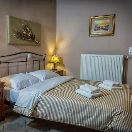 Xenonas Sta Tzakia 3*